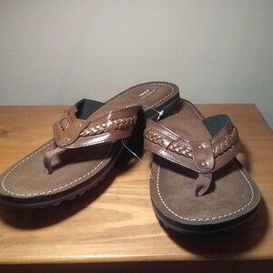 NWOT Clark's Collection Fenner Nerice Braided strap flip flop